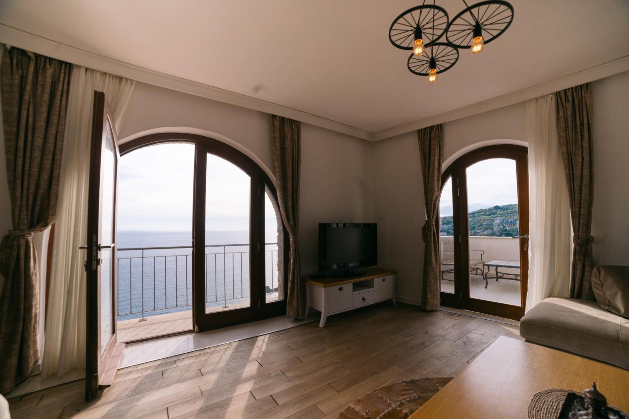 Hotel Pirate Old Town Ulcinj Exterior foto