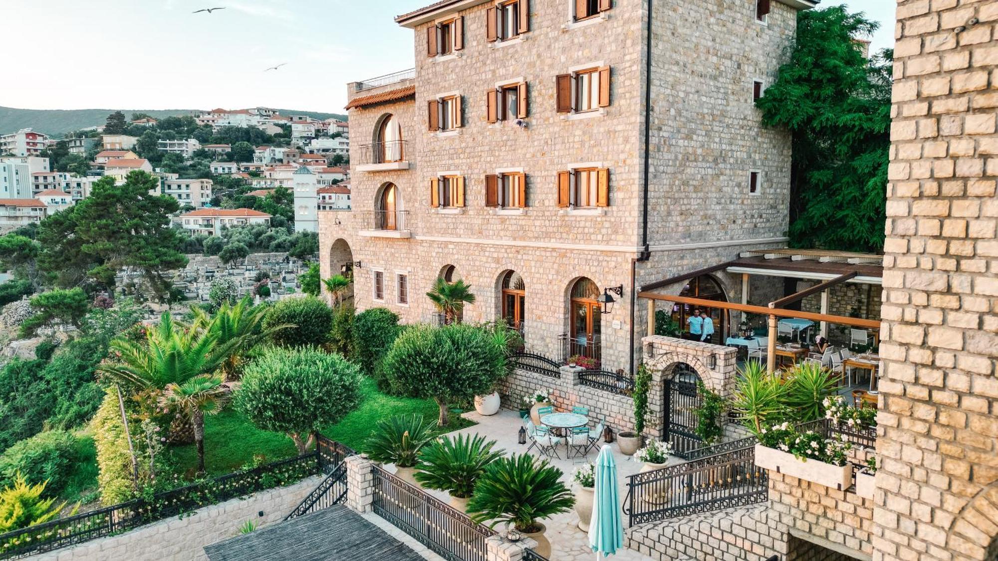Hotel Pirate Old Town Ulcinj Exterior foto