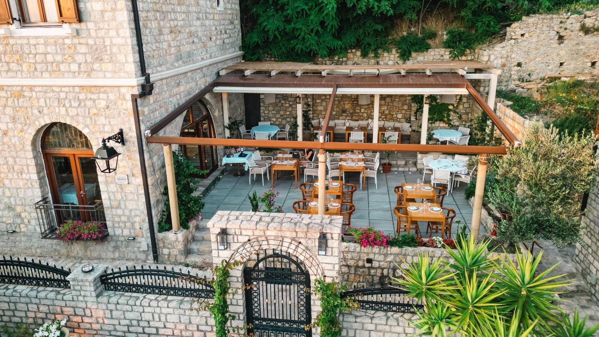 Hotel Pirate Old Town Ulcinj Exterior foto
